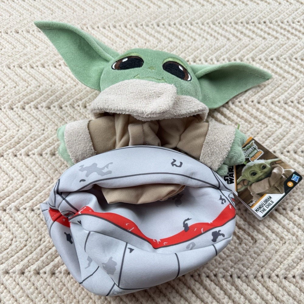 Star Wars Mandalorian Plush The Child Bounty Collection Hideaway Baby Yoda NWT